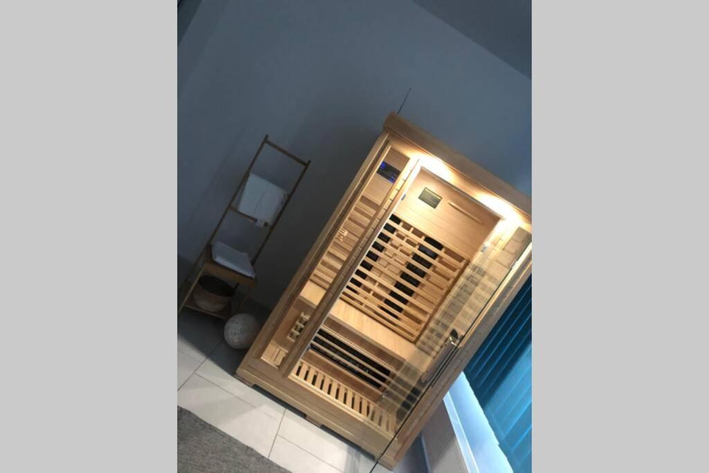 Stadtsuite Mit Sauna In Wiener Neustadt 135 M2 Экстерьер фото