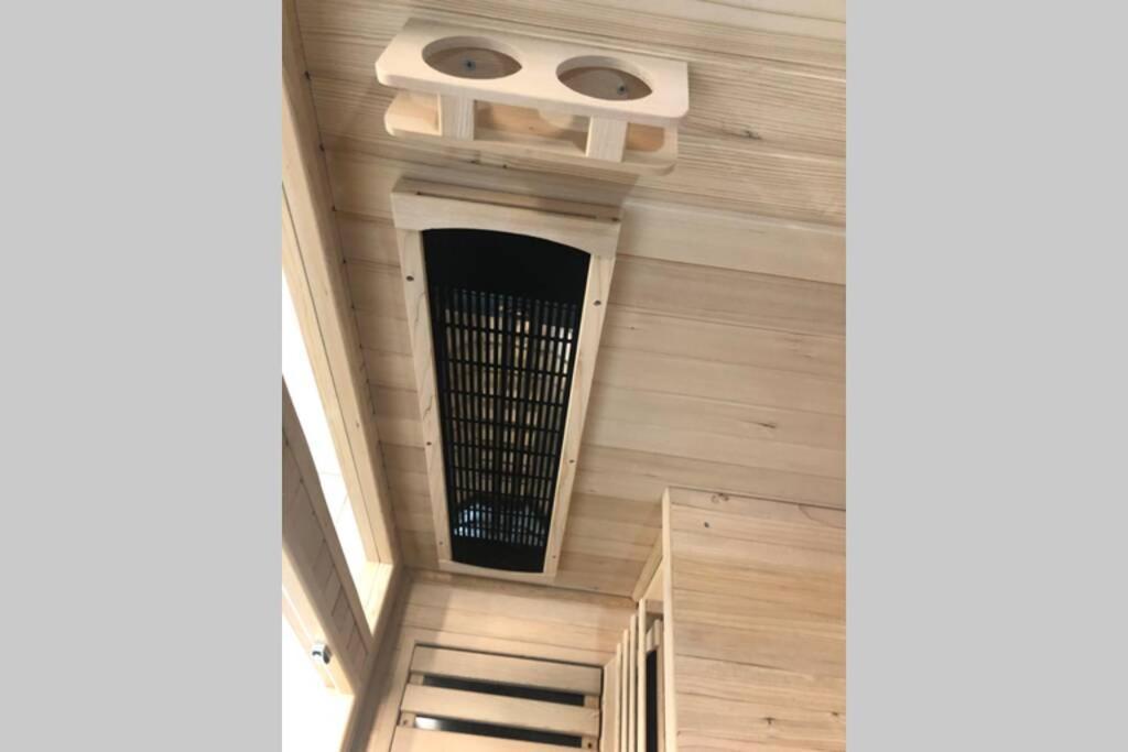 Stadtsuite Mit Sauna In Wiener Neustadt 135 M2 Экстерьер фото