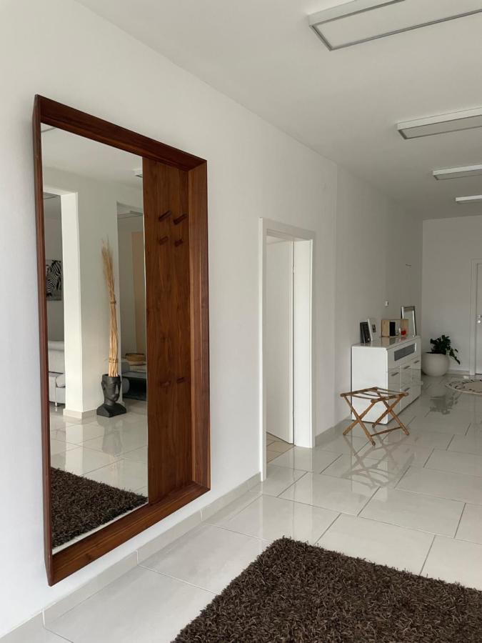 Stadtsuite Mit Sauna In Wiener Neustadt 135 M2 Экстерьер фото